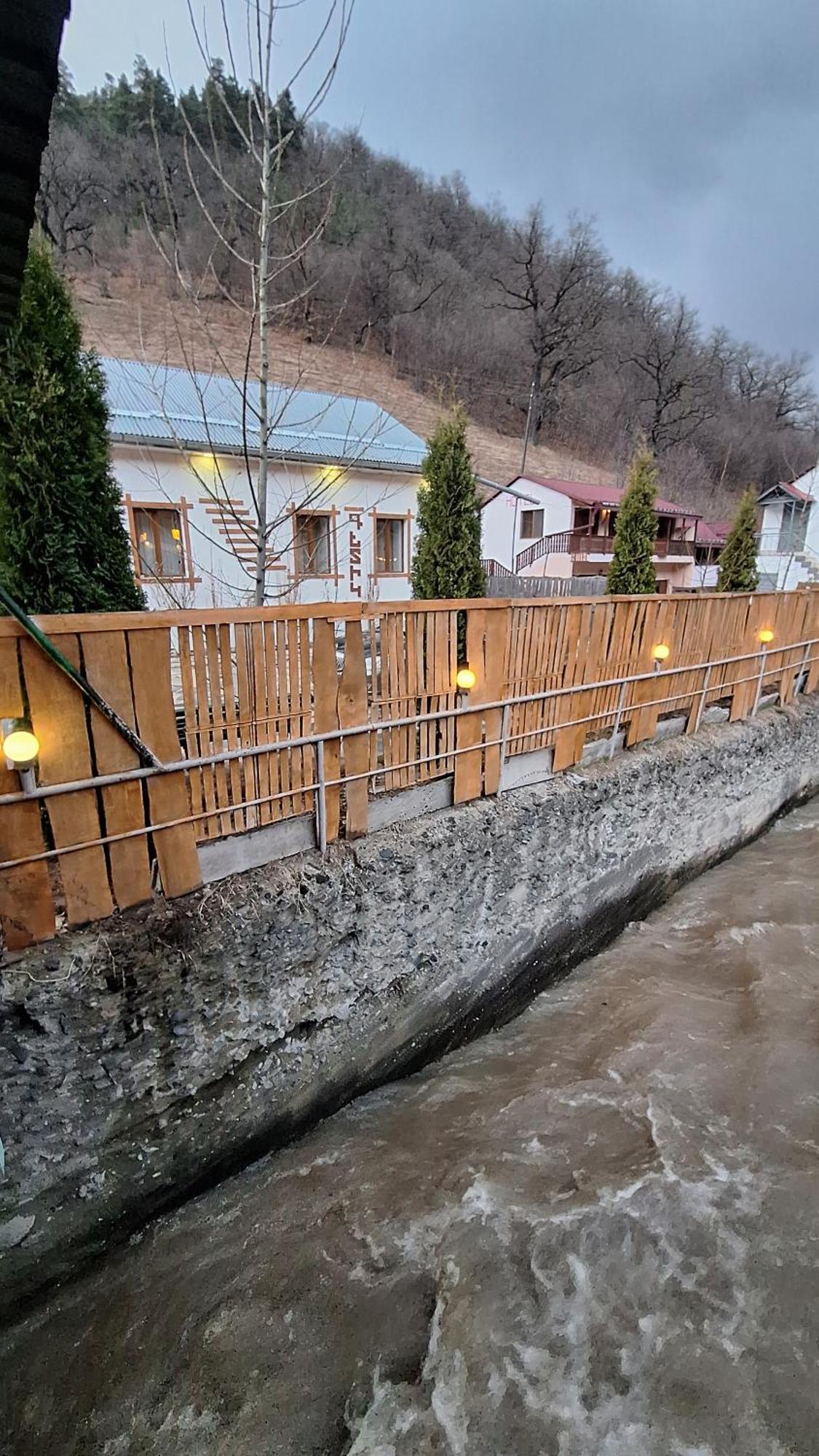 Tigris Dilijan Hotel Buitenkant foto