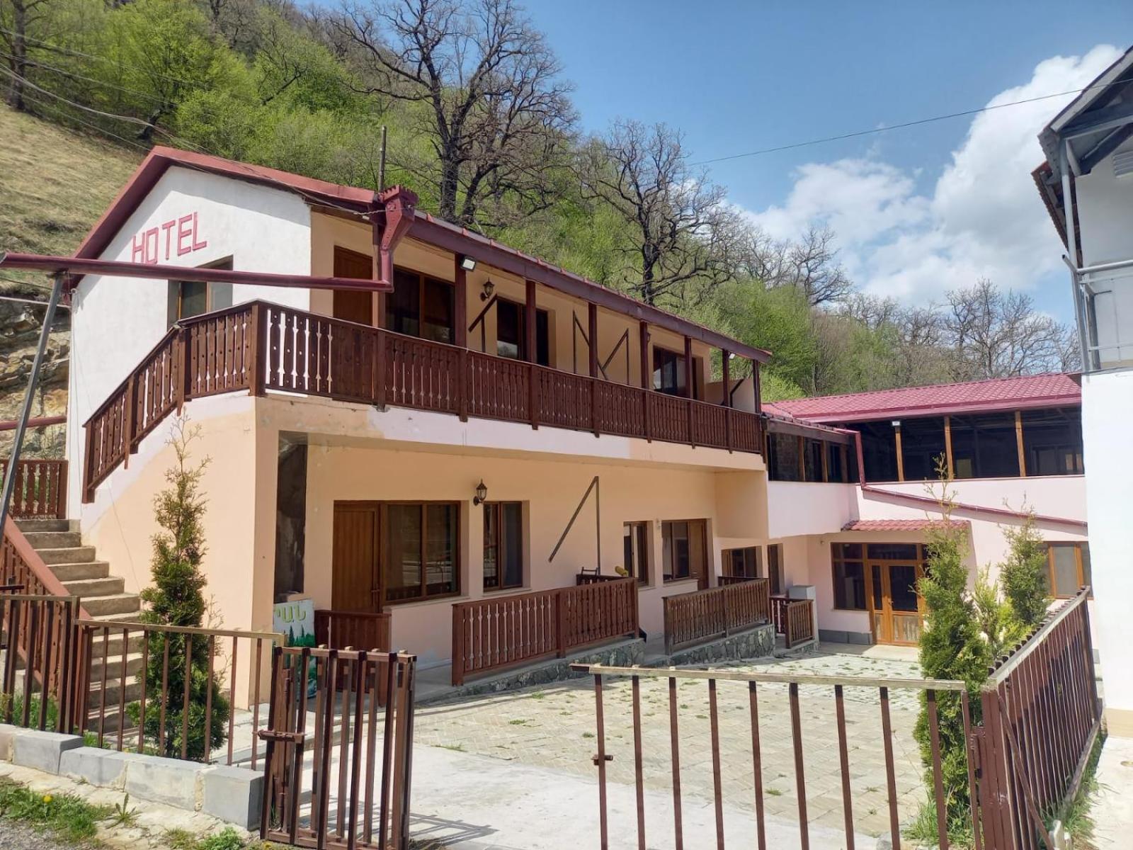 Tigris Dilijan Hotel Buitenkant foto